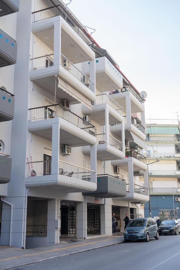 The Whole Packet A5 Center With Parking Apartamento Larissa Exterior foto