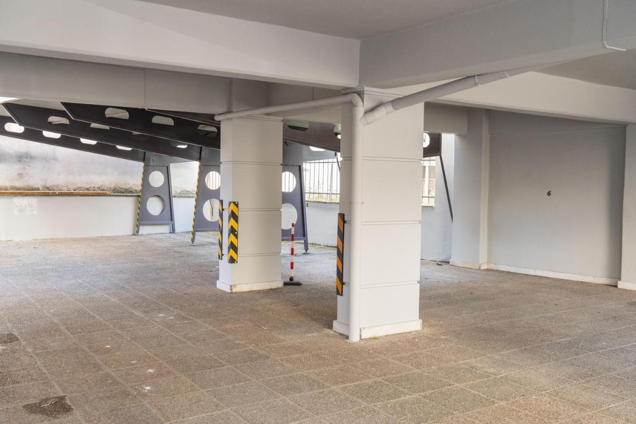 The Whole Packet A5 Center With Parking Apartamento Larissa Exterior foto